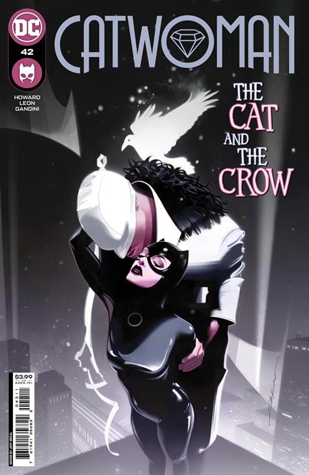 Catwoman 42 (Pre-order 4/20/2022) - Heroes Cave