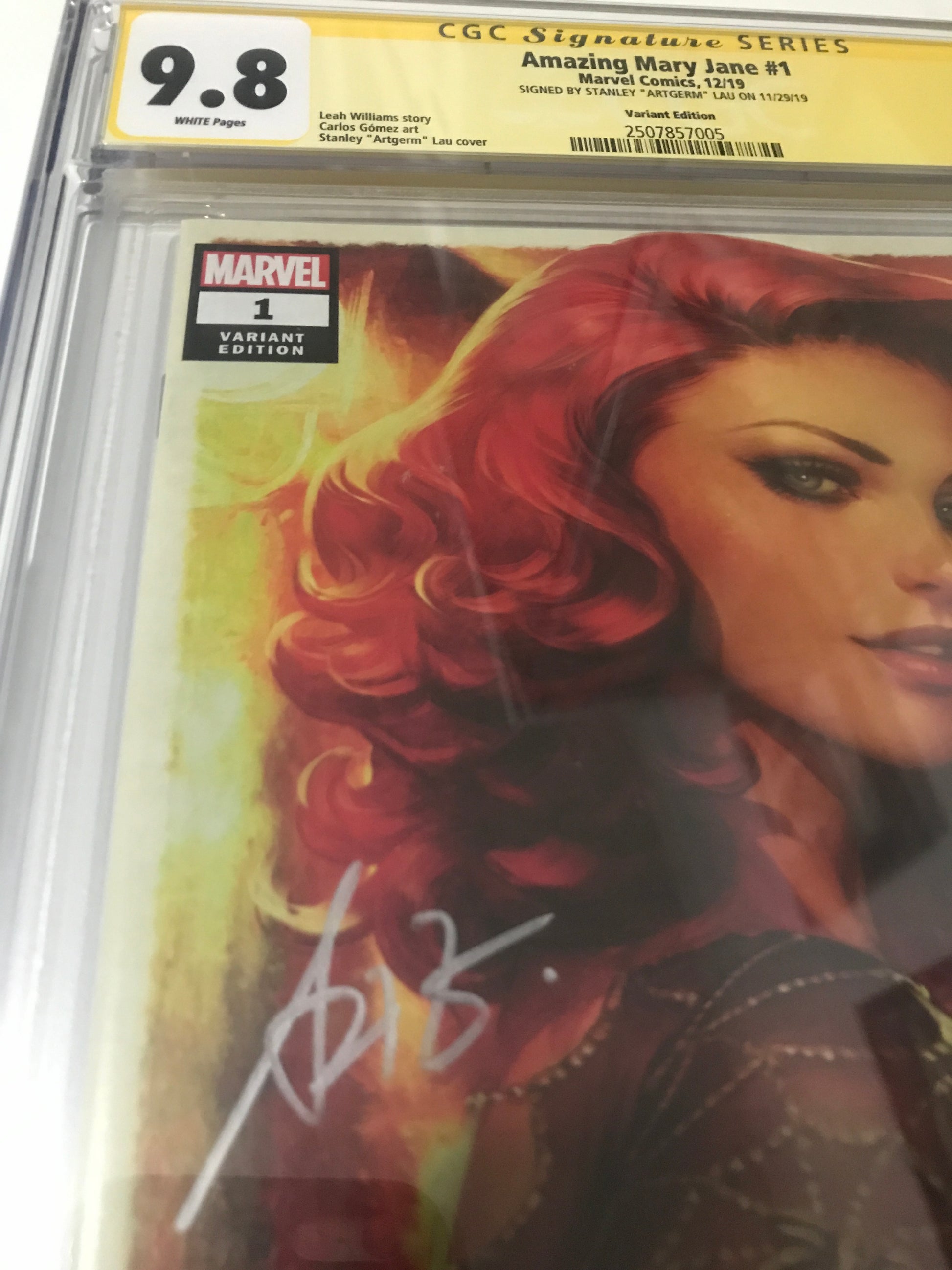 Amazing Mary Jane 1 - CGC Signed by Artgerm - Heroes Cave