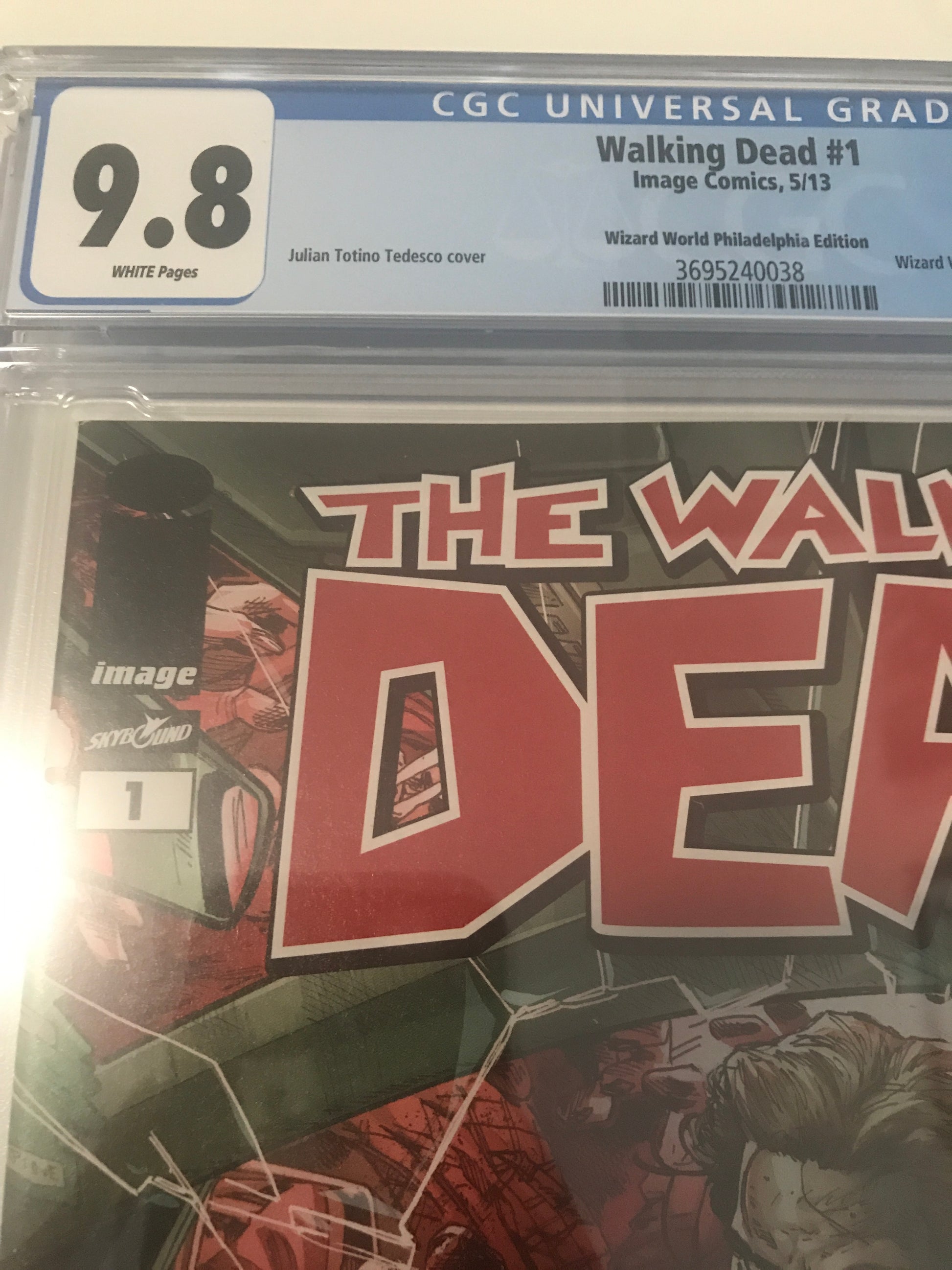 Walking Dead 1 - CGC Wizard World Philiadelphia Edition - Heroes Cave