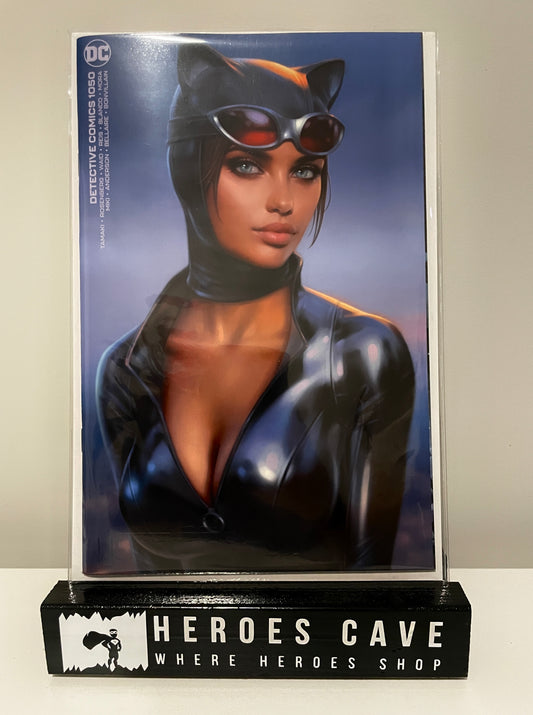 Detective Comics 1050 - Heroes Cave