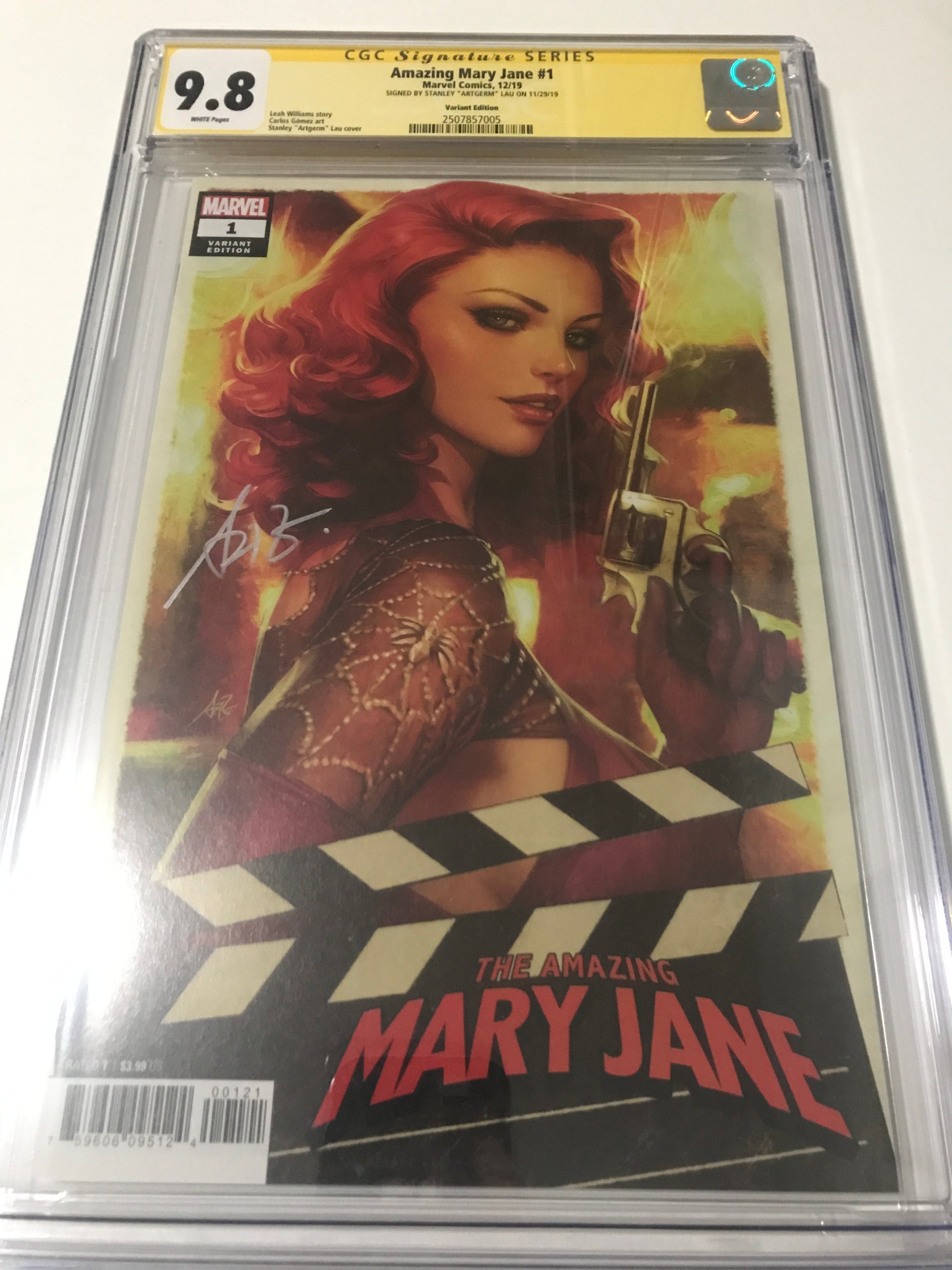 Amazing Mary Jane 1 - CGC Signed by Artgerm - Heroes Cave