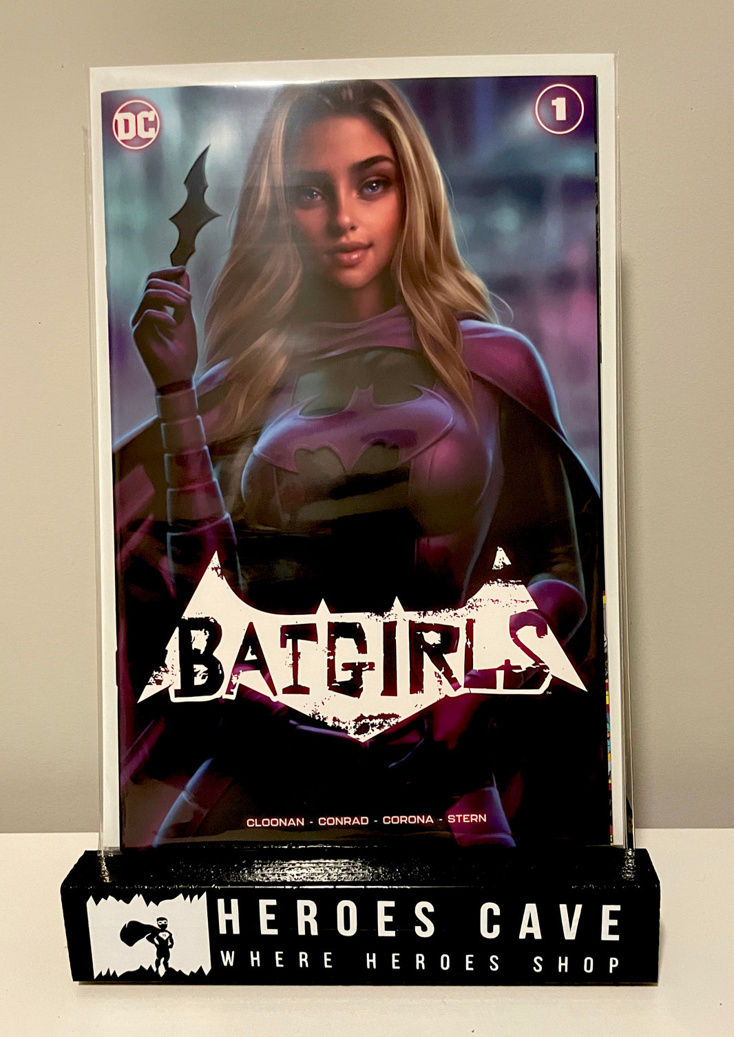 Batgirls 1 - Heroes Cave