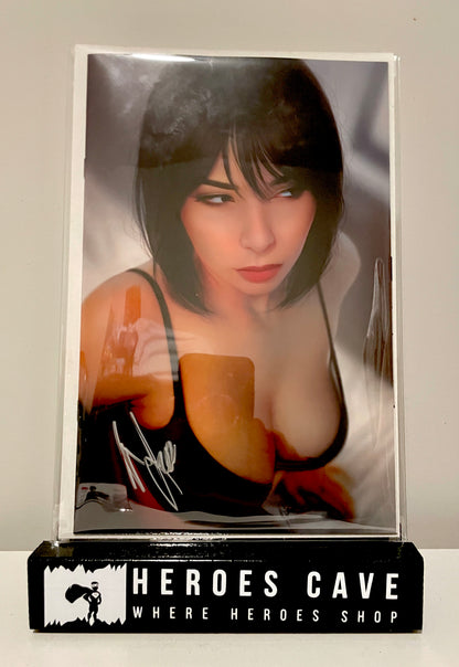 Jennifer Blood 5 - Heroes Cave