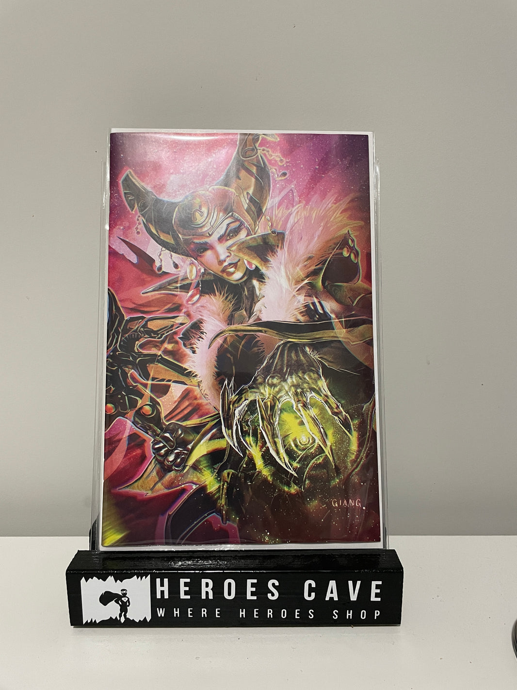 Mighty Morphin Power Rangers 101 - Heroes Cave